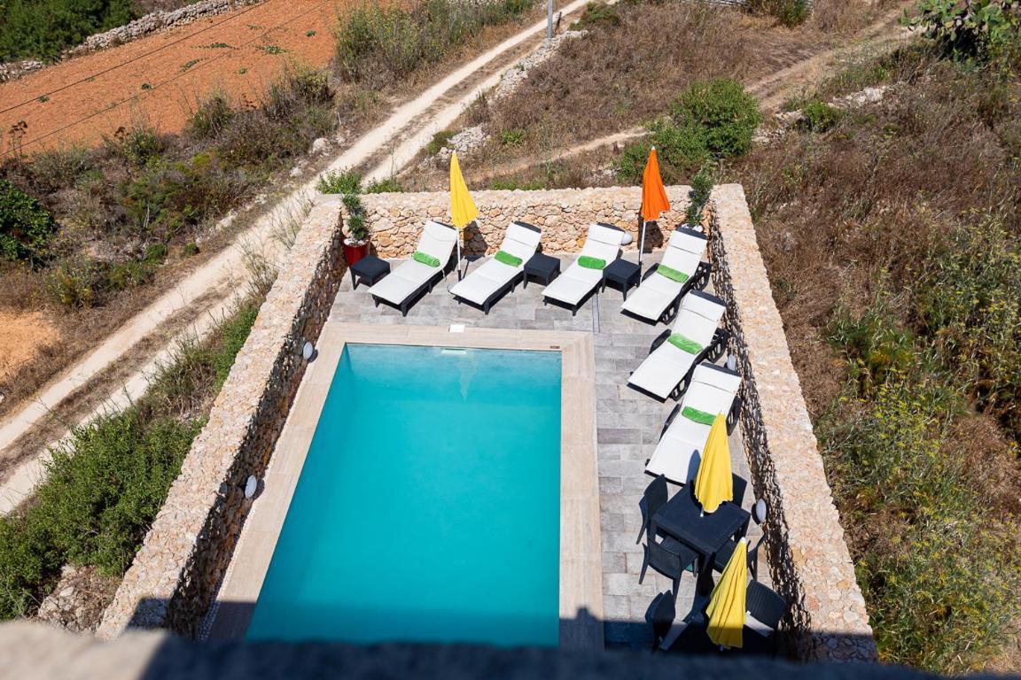 Ajuga Luxury Boutique B&B Qala Exterior photo
